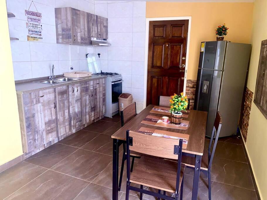 Centrally Located, Private, 1 Bedroom Apartment. Willemstad Esterno foto